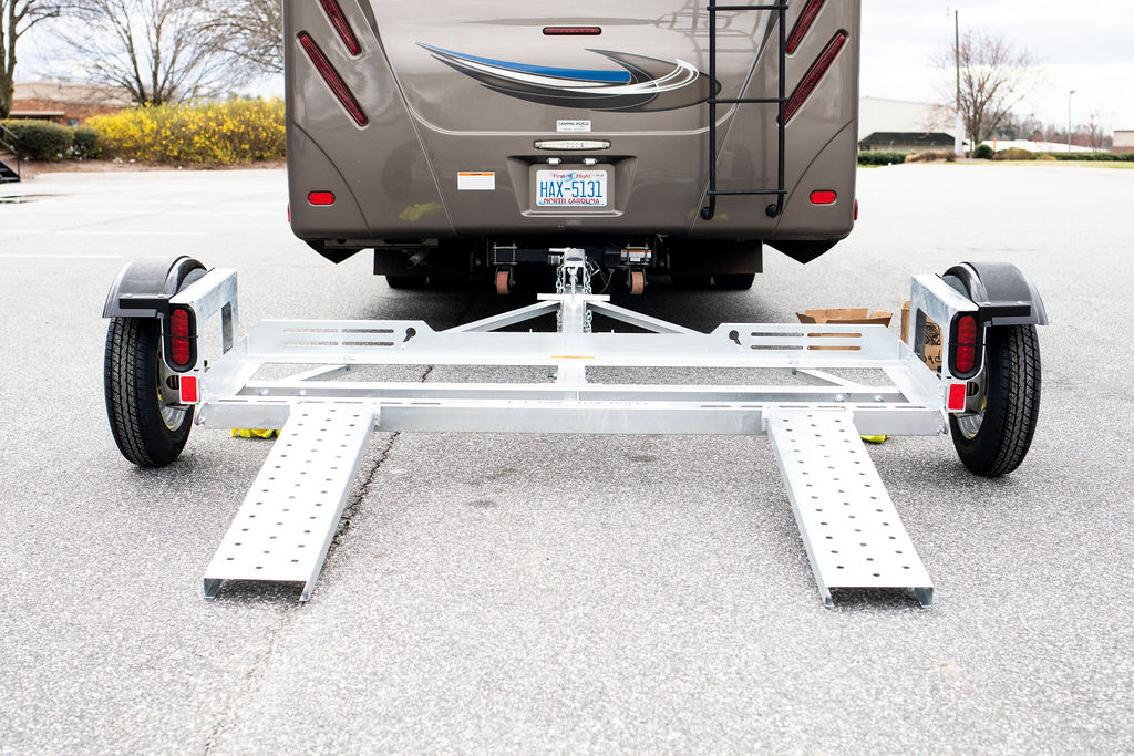 You are currently viewing How to Park with a Car Tow Dolly